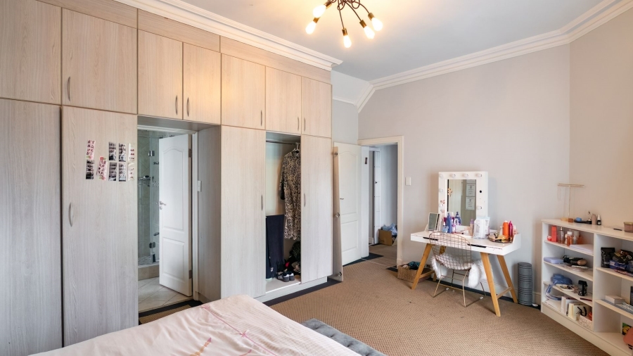 4 Bedroom Property for Sale in Fresnaye Western Cape